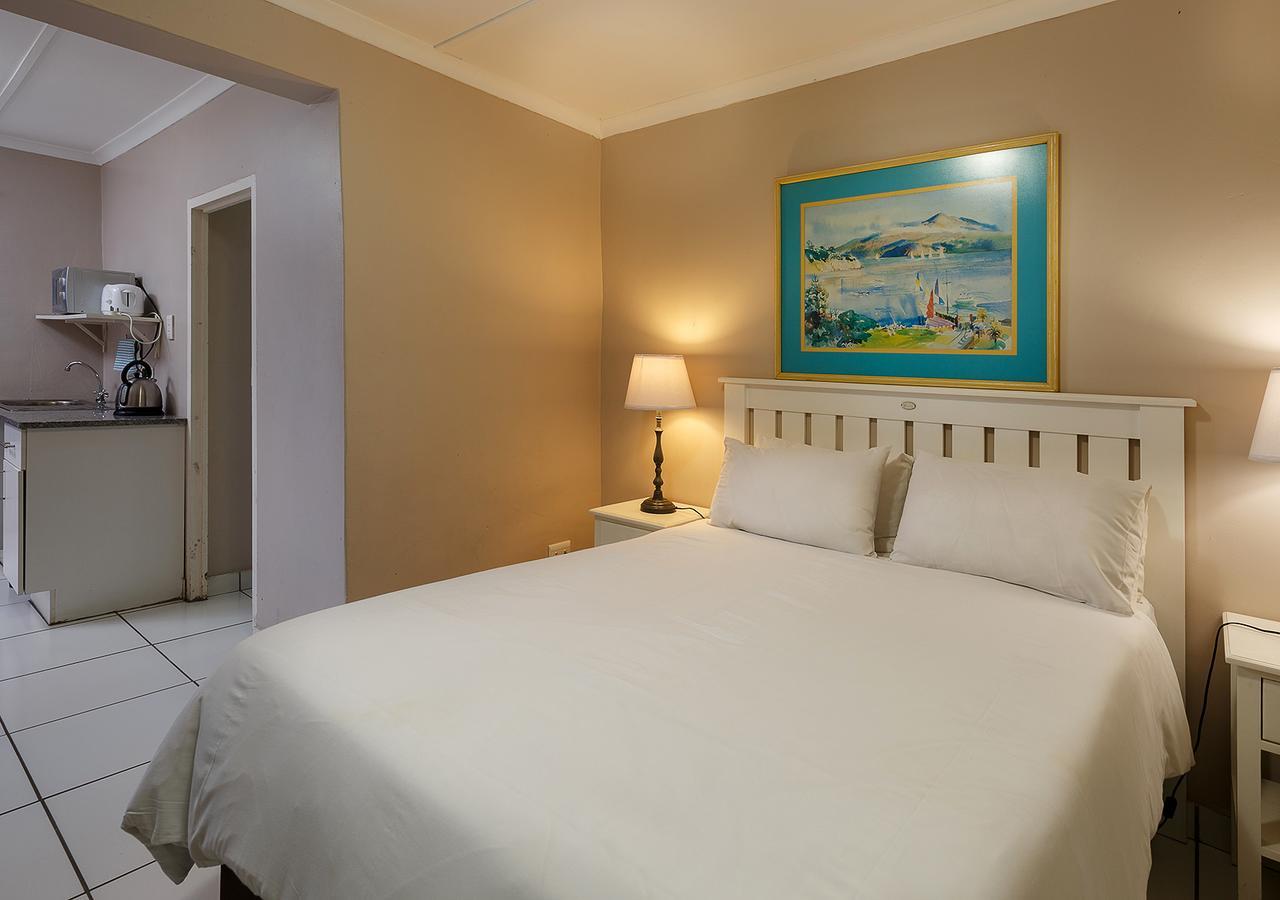 My Den Beachfront B&B And Self-Catering Port Shepstone Εξωτερικό φωτογραφία