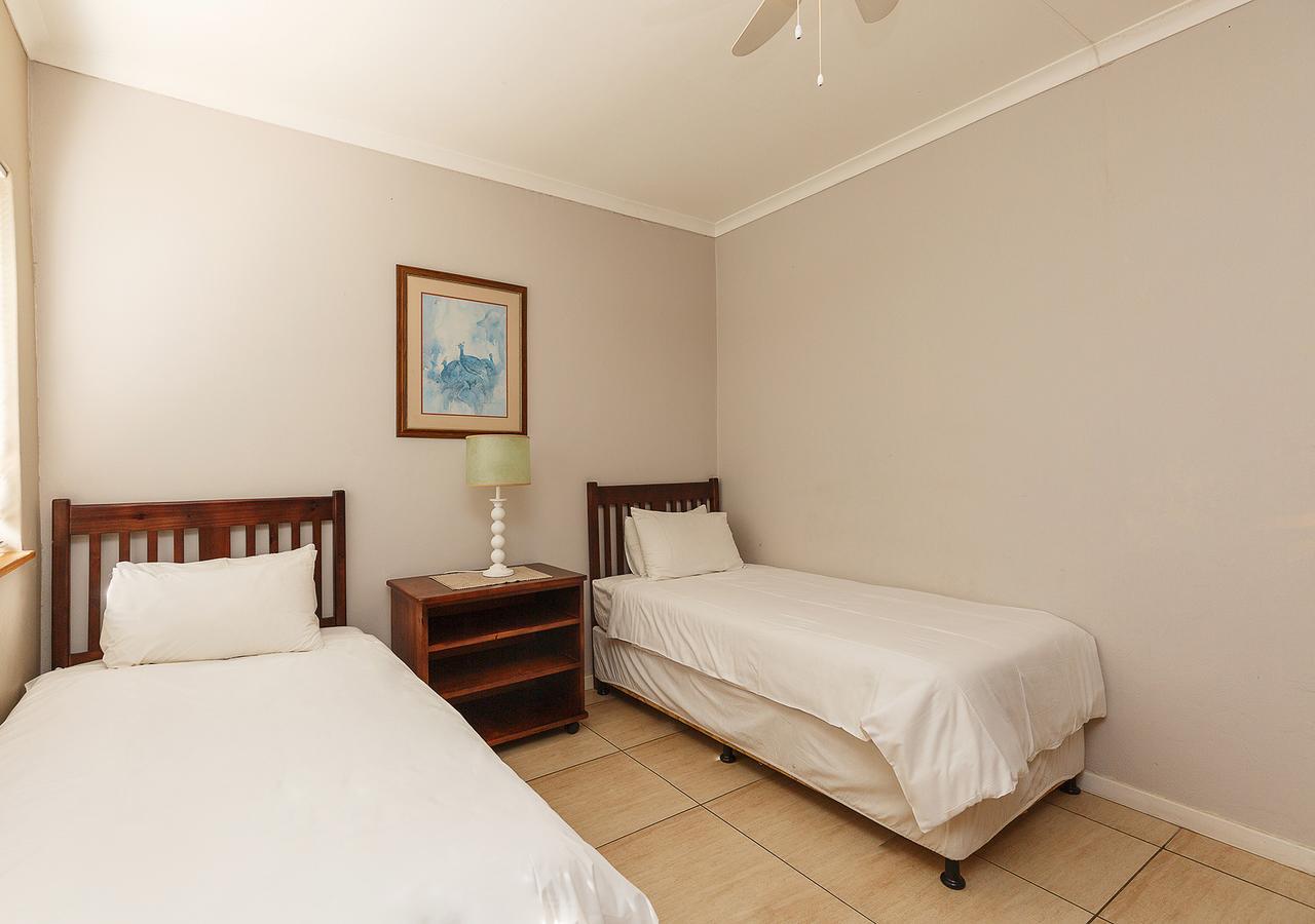 My Den Beachfront B&B And Self-Catering Port Shepstone Εξωτερικό φωτογραφία