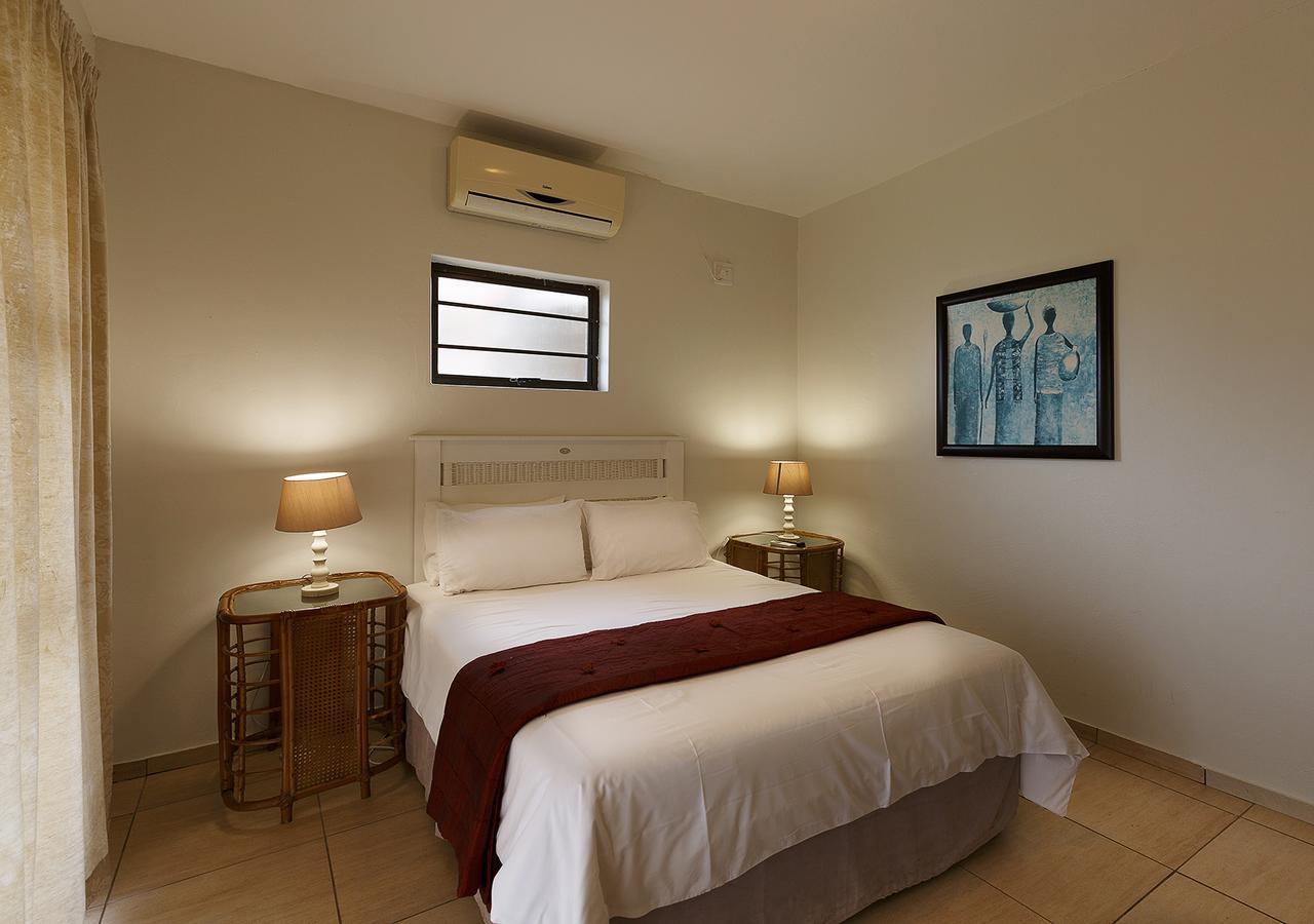 My Den Beachfront B&B And Self-Catering Port Shepstone Εξωτερικό φωτογραφία